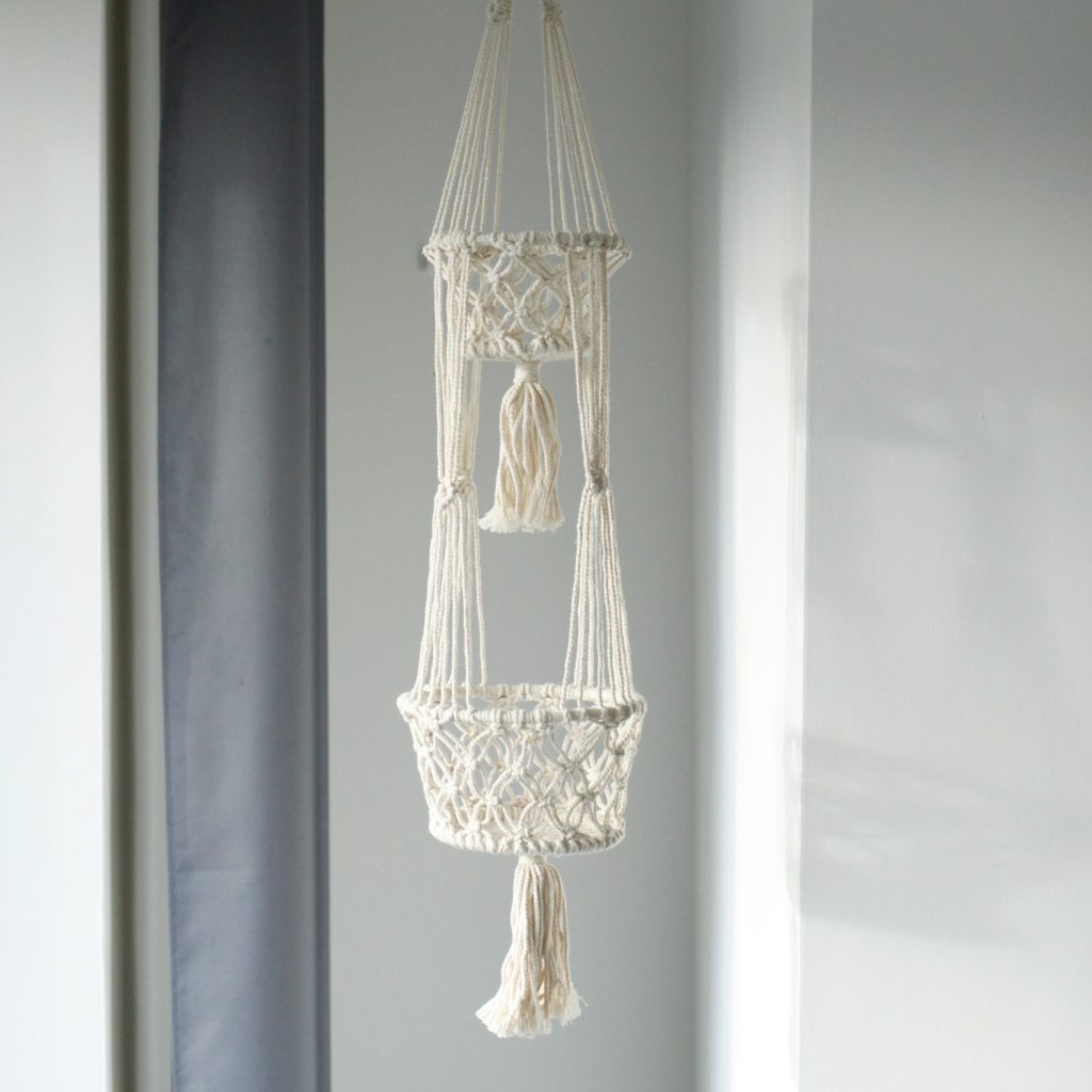 iso macrame amppeli