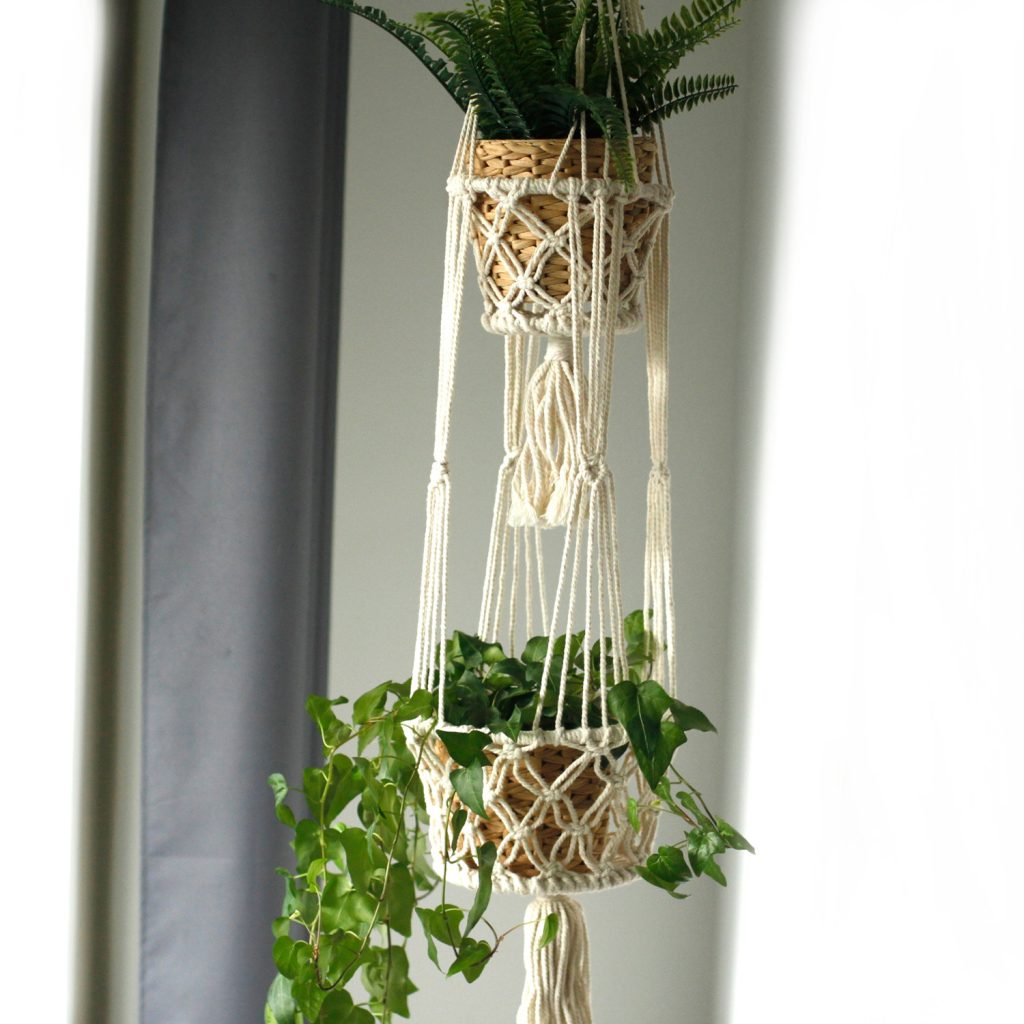iso macrame amppeli