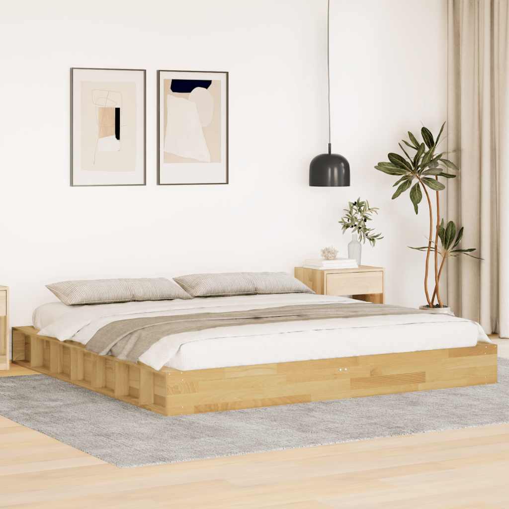 Sängynrunko ilman patjaa 180x200 cm massiivipuutammea