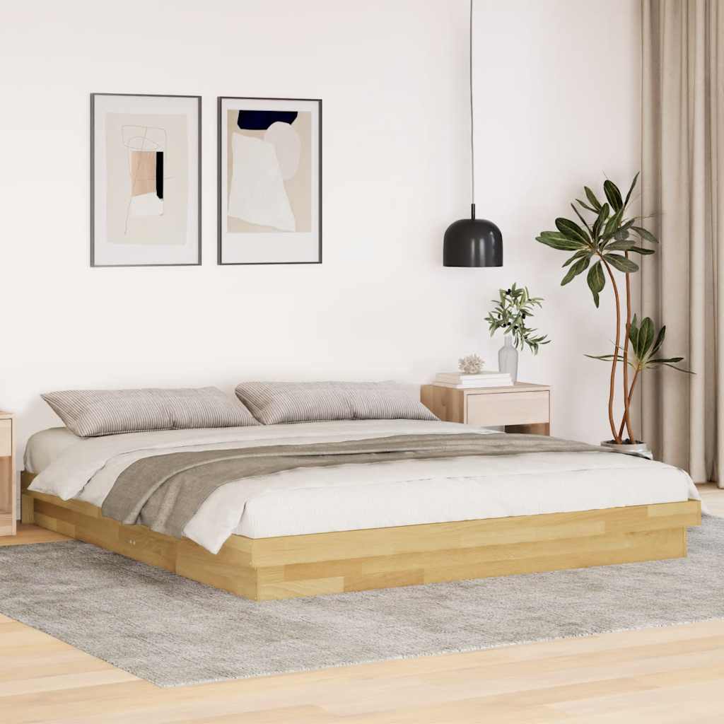 Sängynrunko ilman patjaa 200x200 cm massiivipuutammea