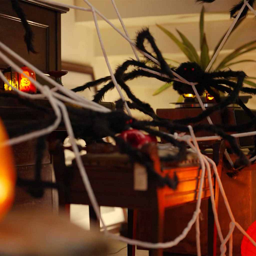 Halloween-hämähäkki koristeella ja verkoilla 2 pcs