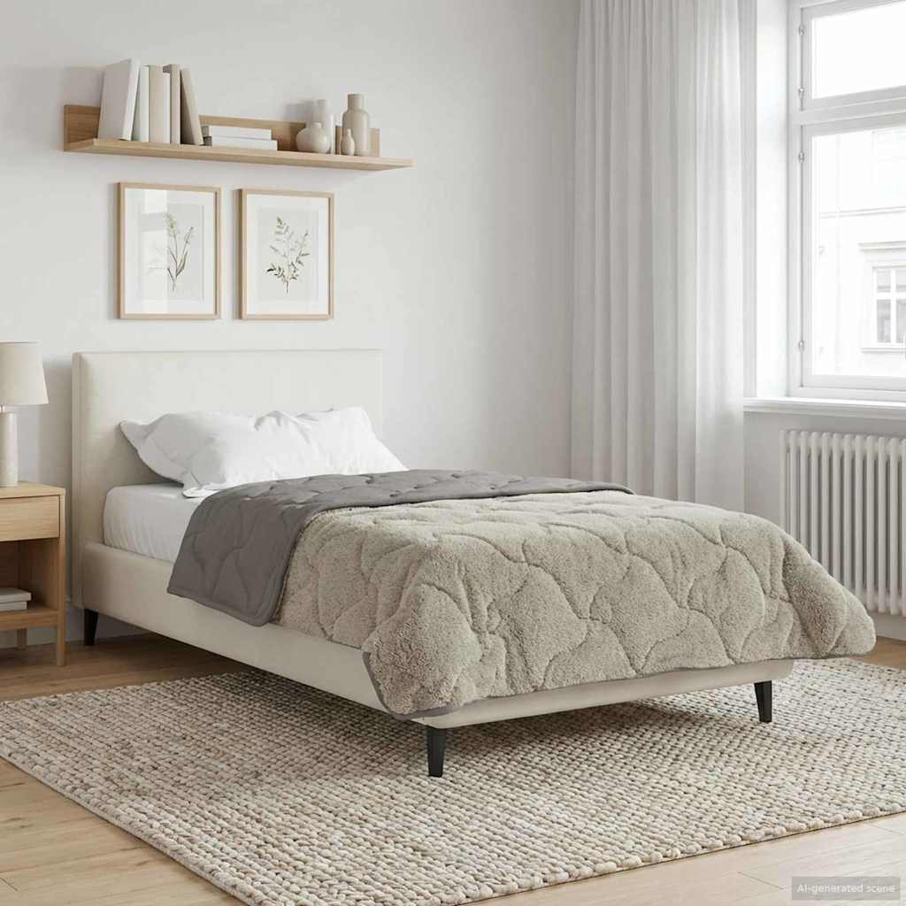 Talvityyny Quiltottu Vaaleanharmaa 140 x 220 cm