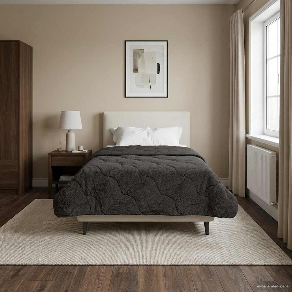 Koko Vuoden Peitto Quiltottu Antrasiitti 135 x 200 cm